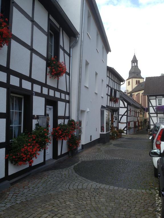Ferienwohnungen - An Der Kunstakademie Хаймбах Номер фото